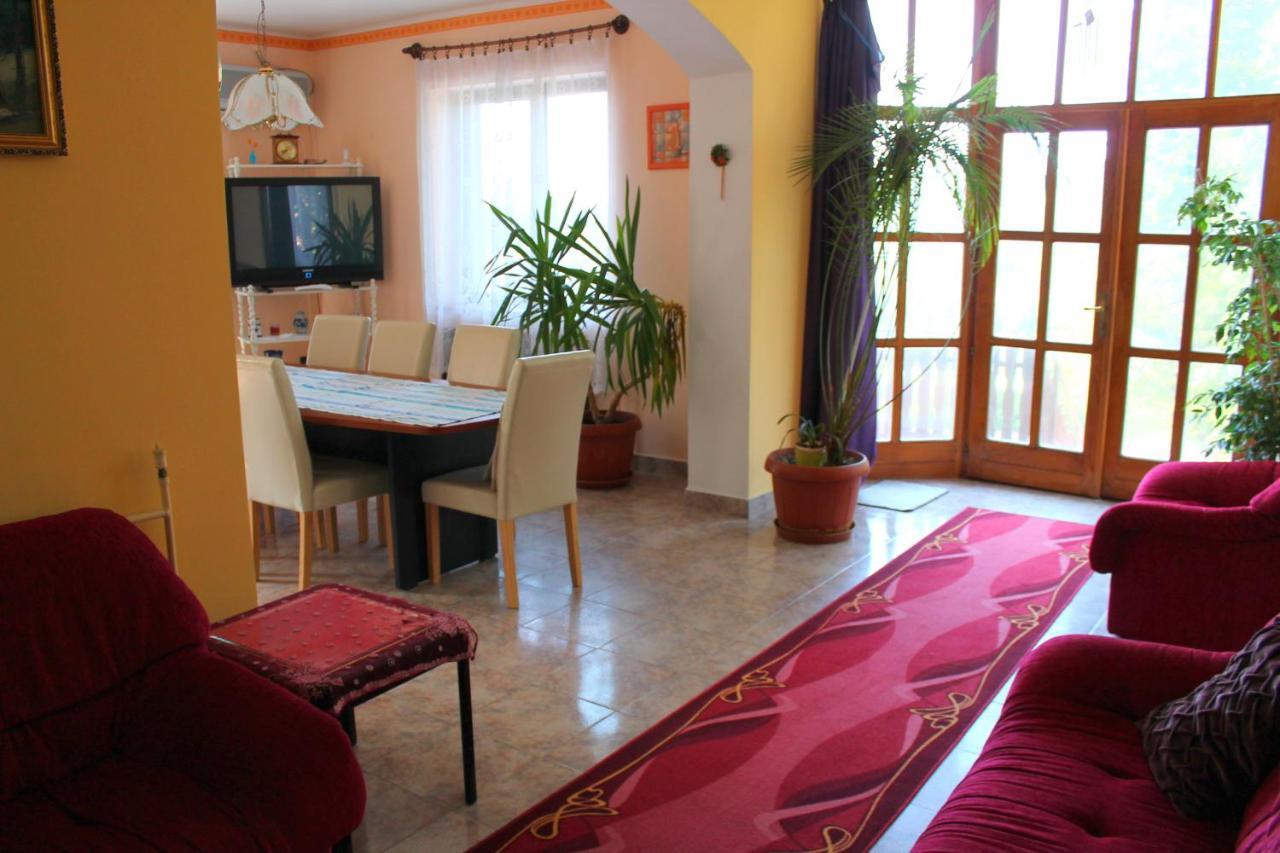 Ibolya Apartmanok Фоньод Экстерьер фото