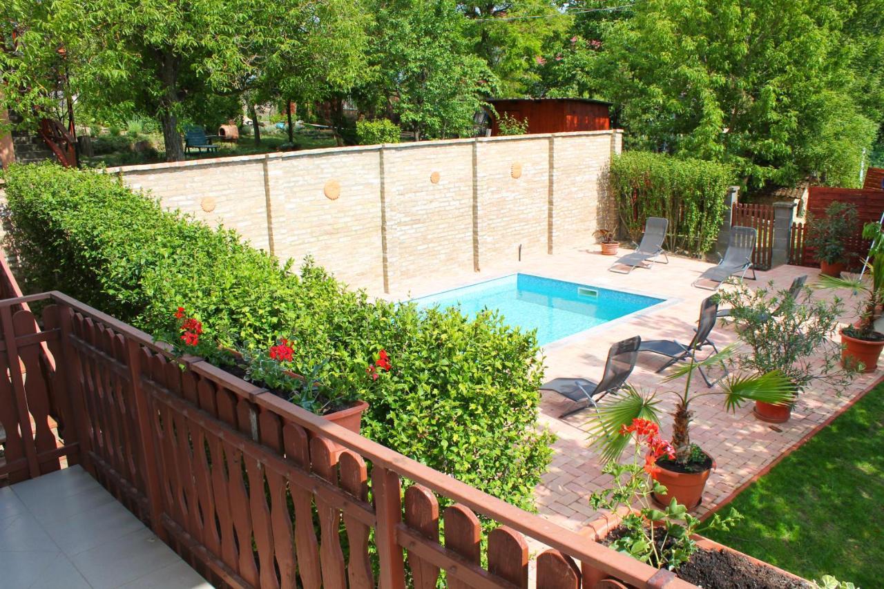 Ibolya Apartmanok Фоньод Экстерьер фото